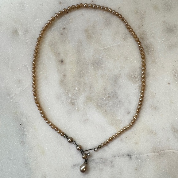 Vintage Champagne Pearl Necklace with Rhinestone Drop Pendant - Picture 3 of 5